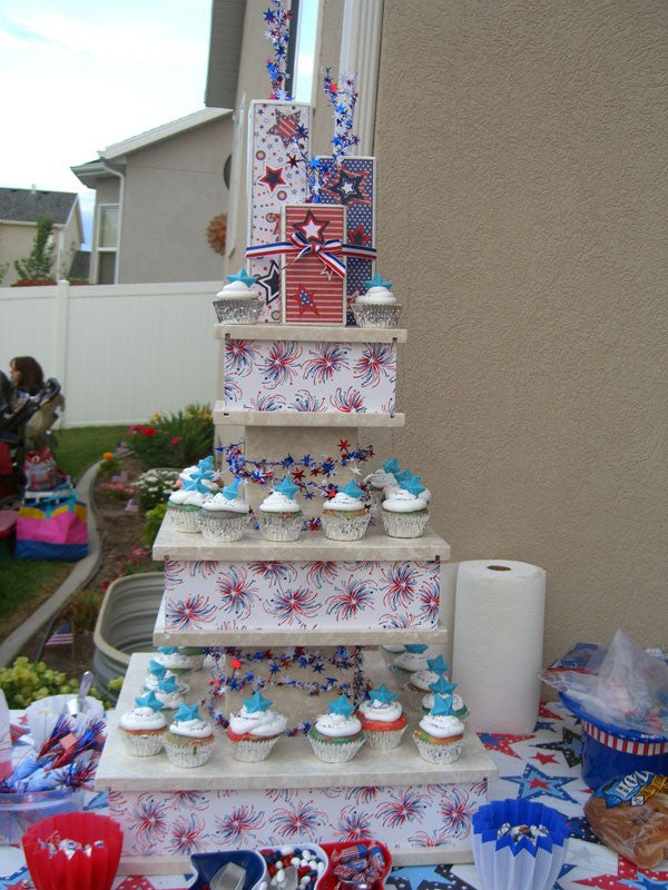 Beautiful Small Cupcake Stand